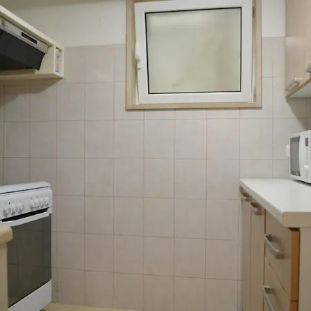 Eden De Martino 모노폴리