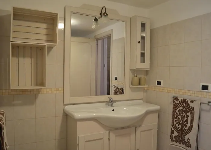 Eden De Martino * Monopoli